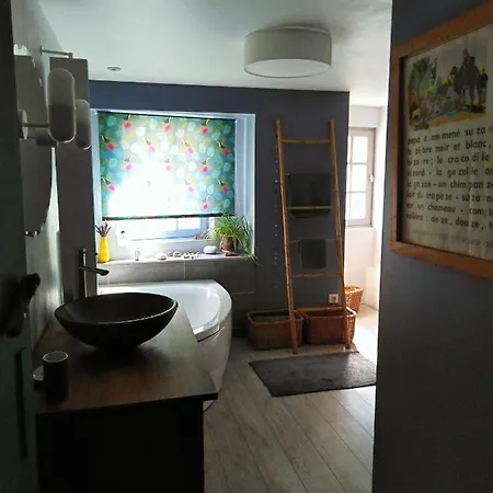 La Maison Aux Oiseaux 3*