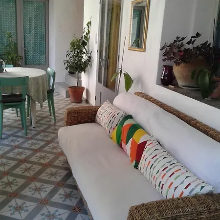 La Maison Aux Oiseaux 3* Aubais